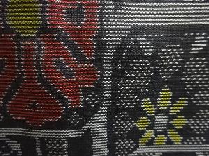 アンティーク　華紋織り出し本場泥大島紬着物